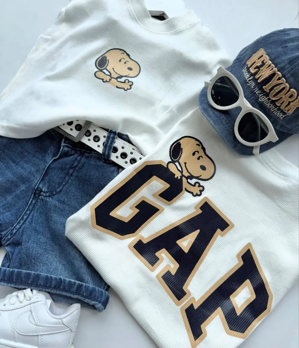 REMERA GAP + SNOOPY